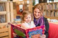 Kinderen kind babel Bibliotheek Hoorn Centrale begane grond benedenverdieping bed jeugdafdeling jeugd jong A B C D AJ J leren lezen meiden meisjes peuter kleuter voorlezen lach zoekboek prentenboek